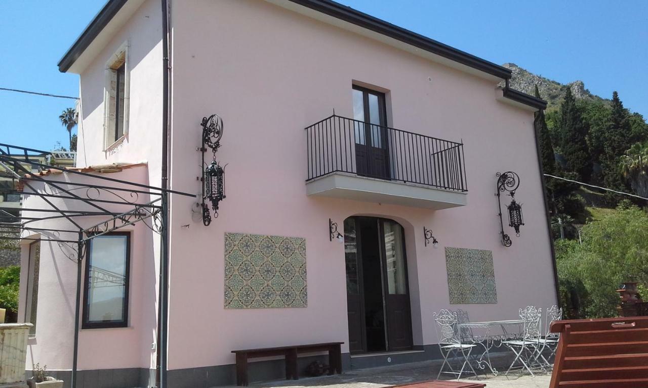 Bed & Breakfast La Cage Aux Folles 2*